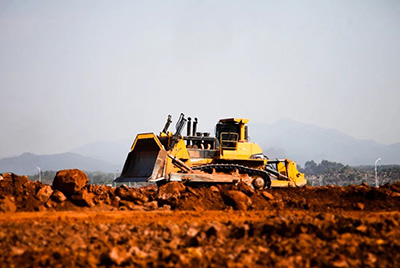 2023全球工程機(jī)械制造商50強(qiáng)排行榜（Yellow Table 2023）公布，山推再度上榜，位列第31位，較去年名次上升2位，成為唯一一家排名上升的中國工程機(jī)械品牌